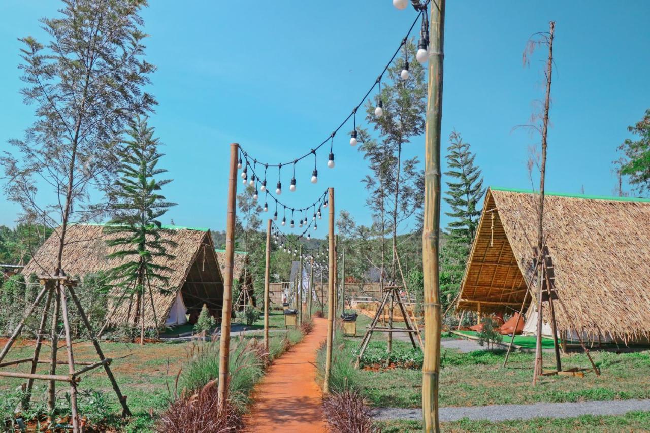 Yellowstone Camps Resort Khao Yai Pak Chong Esterno foto