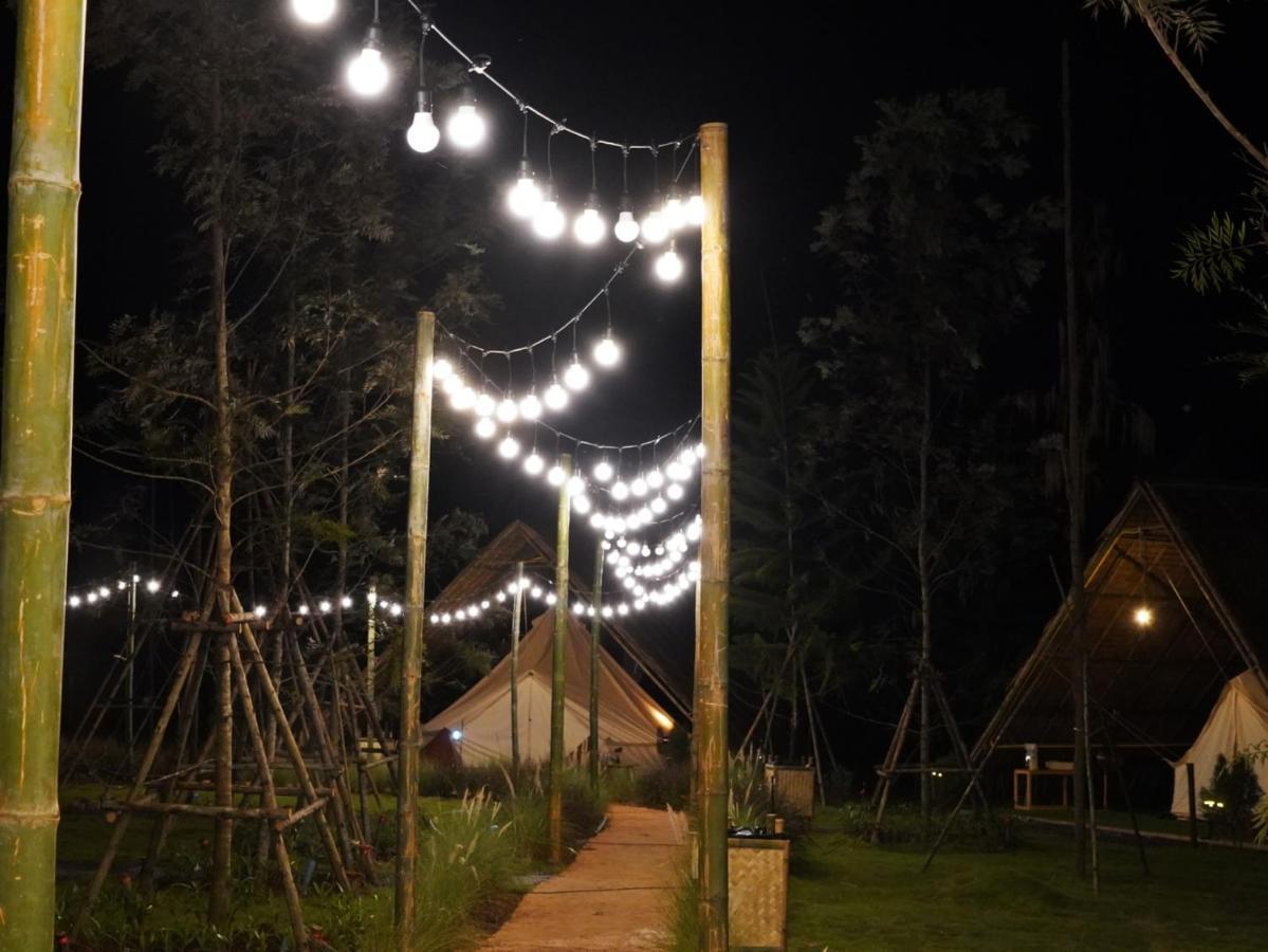 Yellowstone Camps Resort Khao Yai Pak Chong Esterno foto